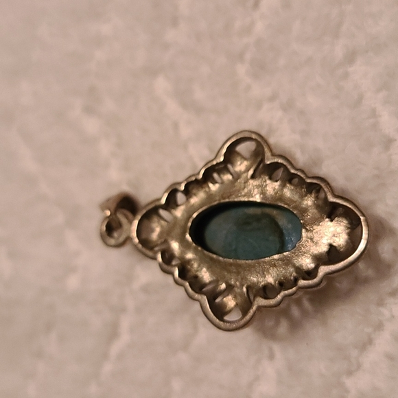 Pendant - Picture 2 of 2